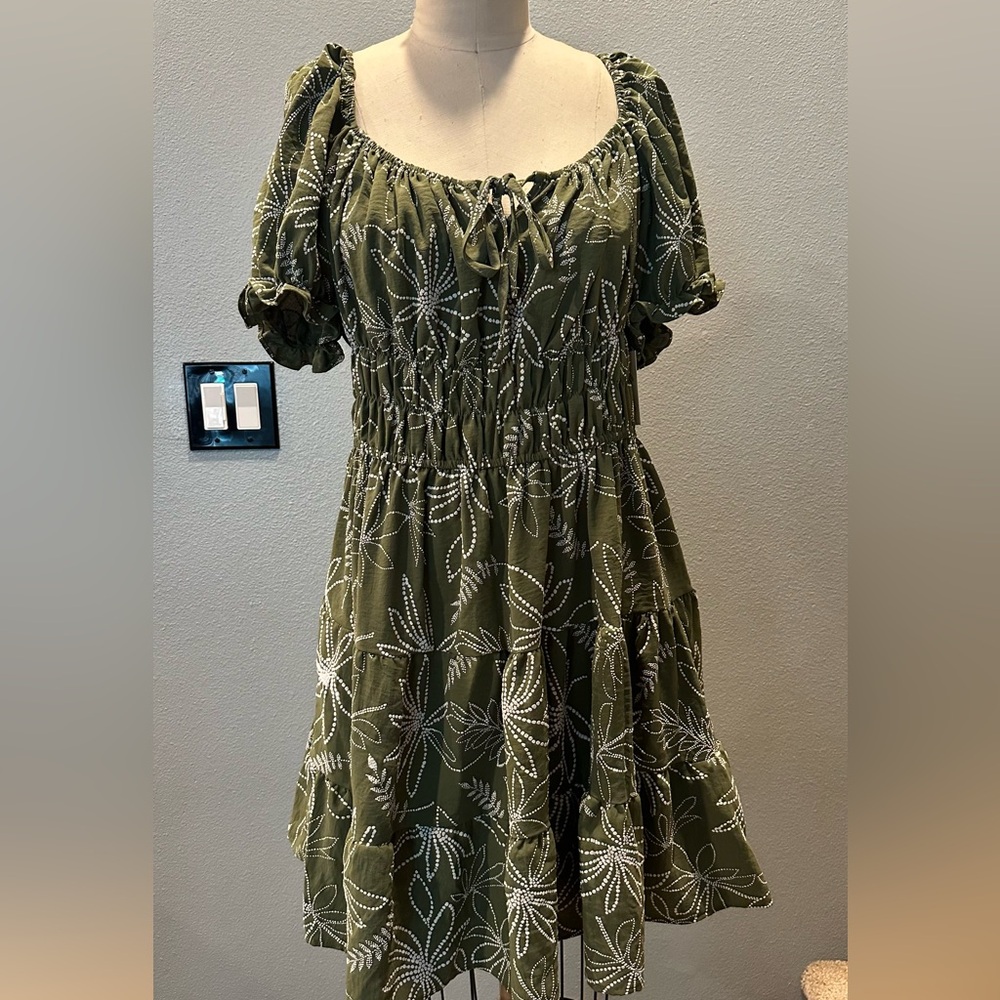 NWT Liberty Love Olive Leaf Print Mini Dress